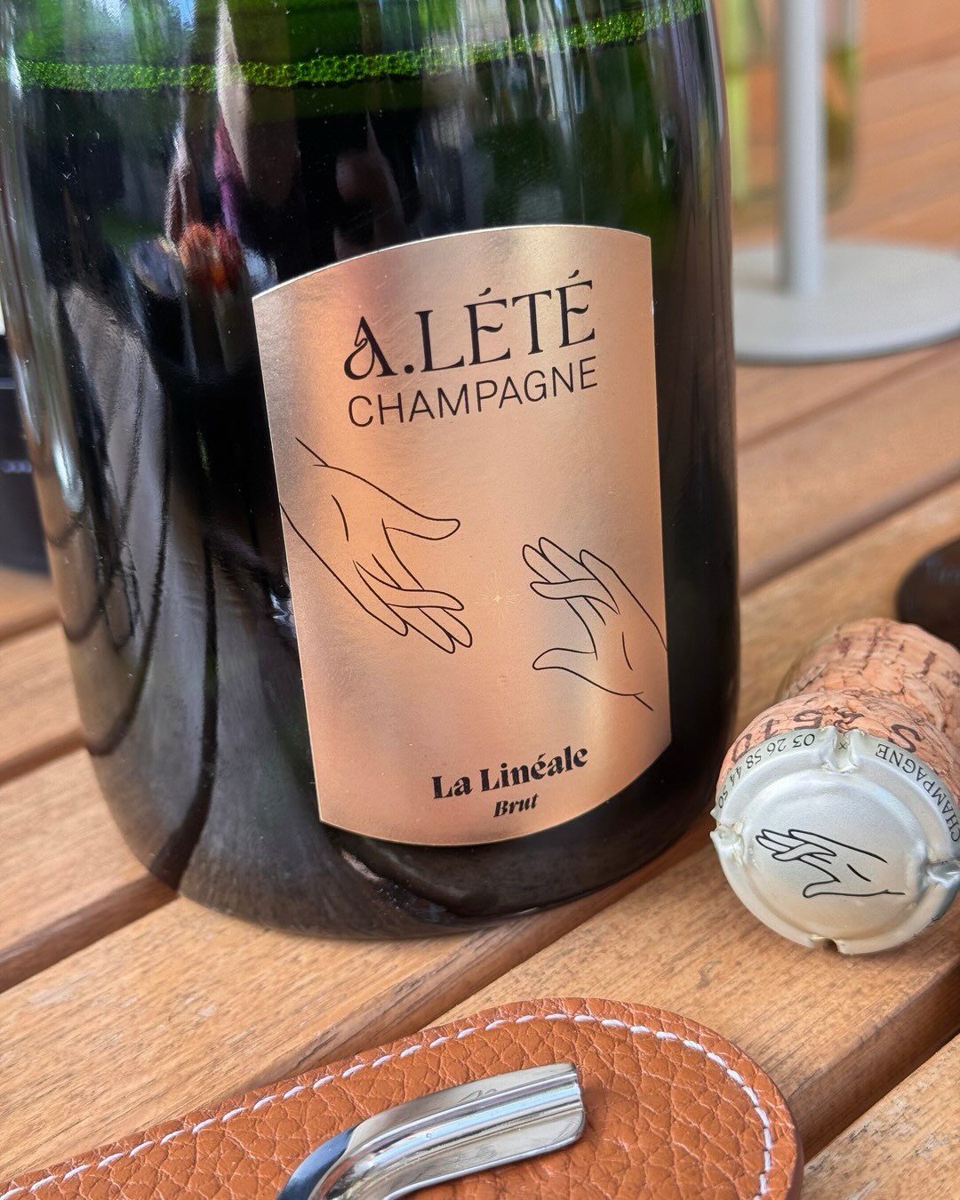 Griechisches Sommermenü mit dem die La Linéale von @champagnealete gestern Abend viel zu stemmen hatte. Das Pairing war eigentlich zu schön um wahr zu sein. Gegrillte Aubergine,… (7)
