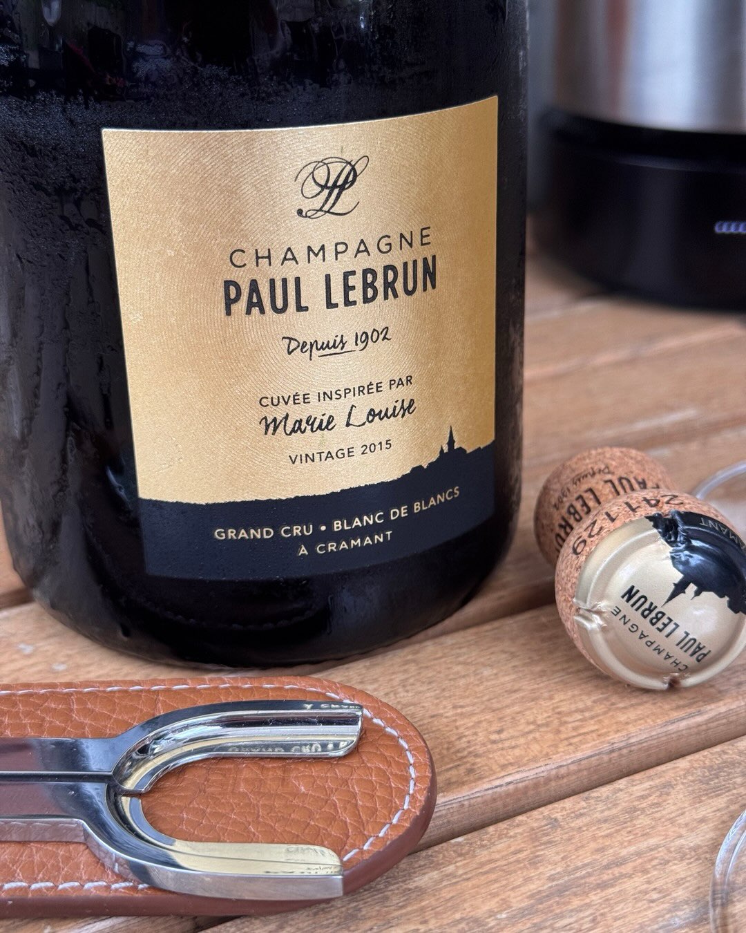Mit der Cuvée Marie-Louise 2015 hatte ich mal wieder eine ganz besondere Flasche. Der Jahrgang 2015 ist nicht nur sonnenstark und reif und geprägt von natürlicher Fruchtfülle, s… (5)