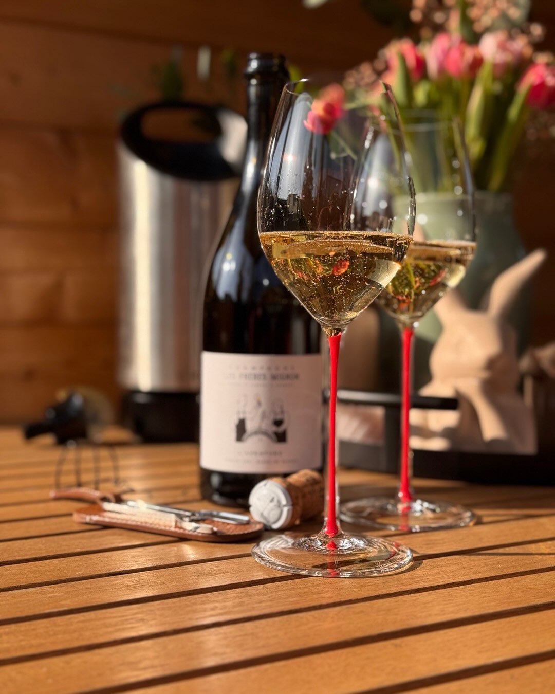 Was mich an dieser Cuvée beschäftigt hat ist der Fakt, dass Mignon kein Winzerchampagner im klassischen Sinn ist. Das Haus kauft Trauben zu und hat eine breite Linie. Der L’Aven… (9)