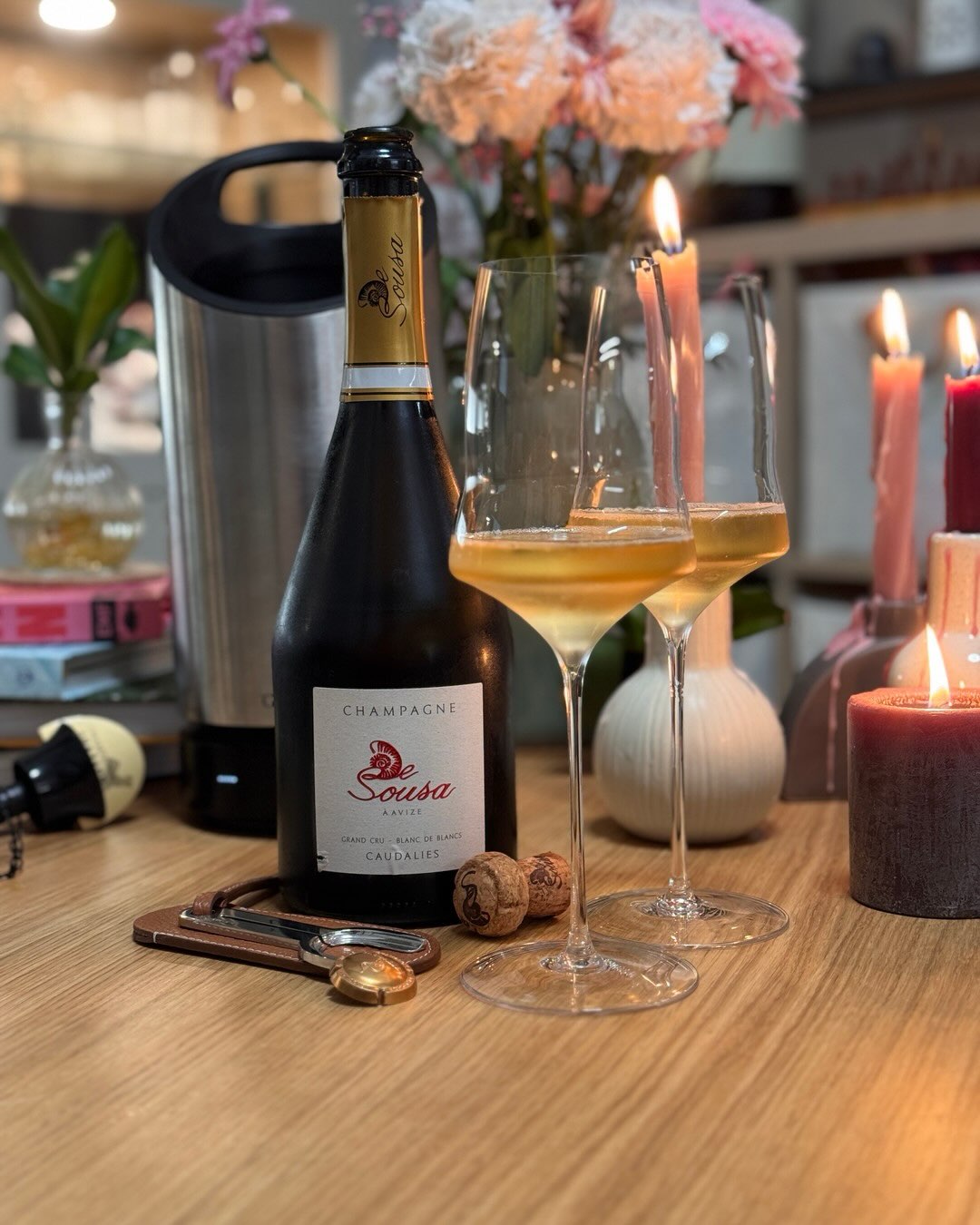 50% Réserve perpétuelle, Demeter-zertifiziert, Chardonnay aus Avize. Und trotzdem überrascht mich @champagnedesousa mit der Caudalies jedes Mal neu. @champagnedesousa vinifizier… (1)